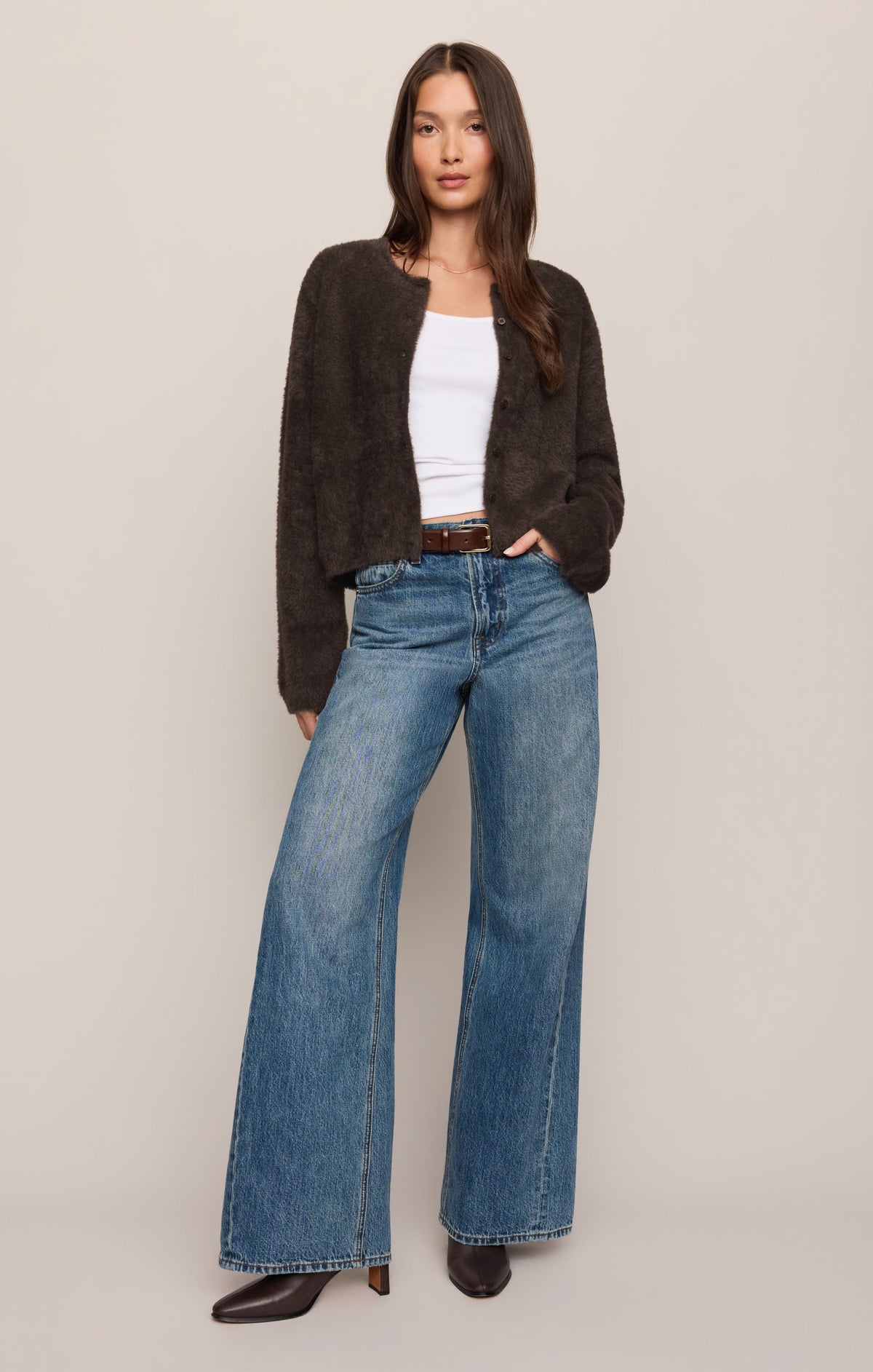Z Supply Winterglow Fluffy Cardigan in Cocoa Bean, full outfit view