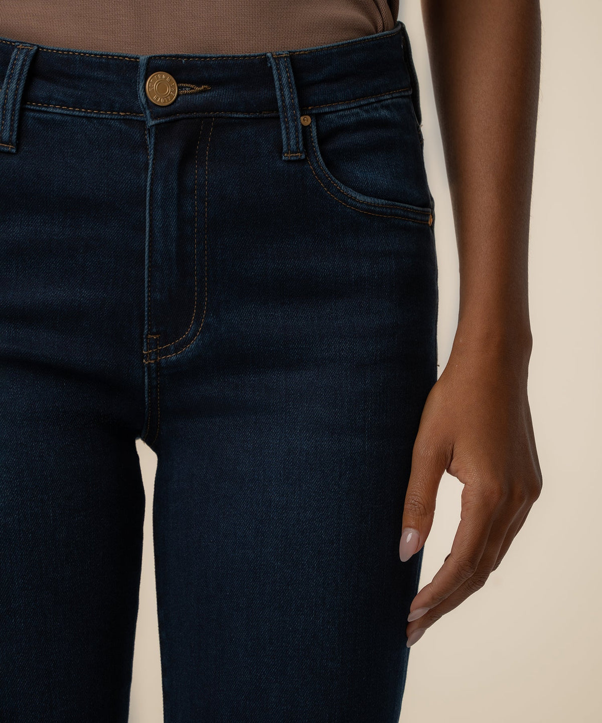 KUT from the Kloth Kelsey High Rise Kick Flare Jeans in Patience, detail view